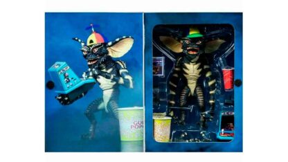 neca gremlins-ultimate-gremlin-gamer2