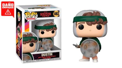 cuarentena-stranger-things-4-dustin-with-shield