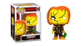 funko pop chucky-vintage-halloween-chucky-with-axe