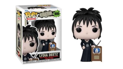 funko pop beetlejuice-2-lydia-deetz-with-tv