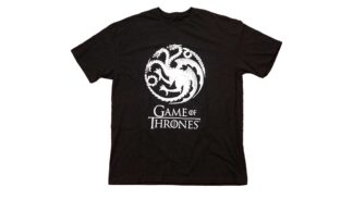 Playera Game of Thrones Casa Targaryen con logo de tres dragones estampado blanco